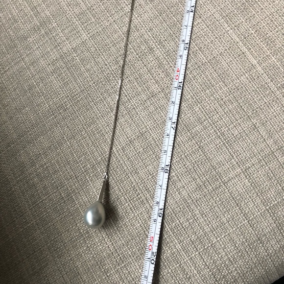 New Grey Shell baroque shaped quality Pearl and Sterling Silver Lariat - Picture 6 of 10